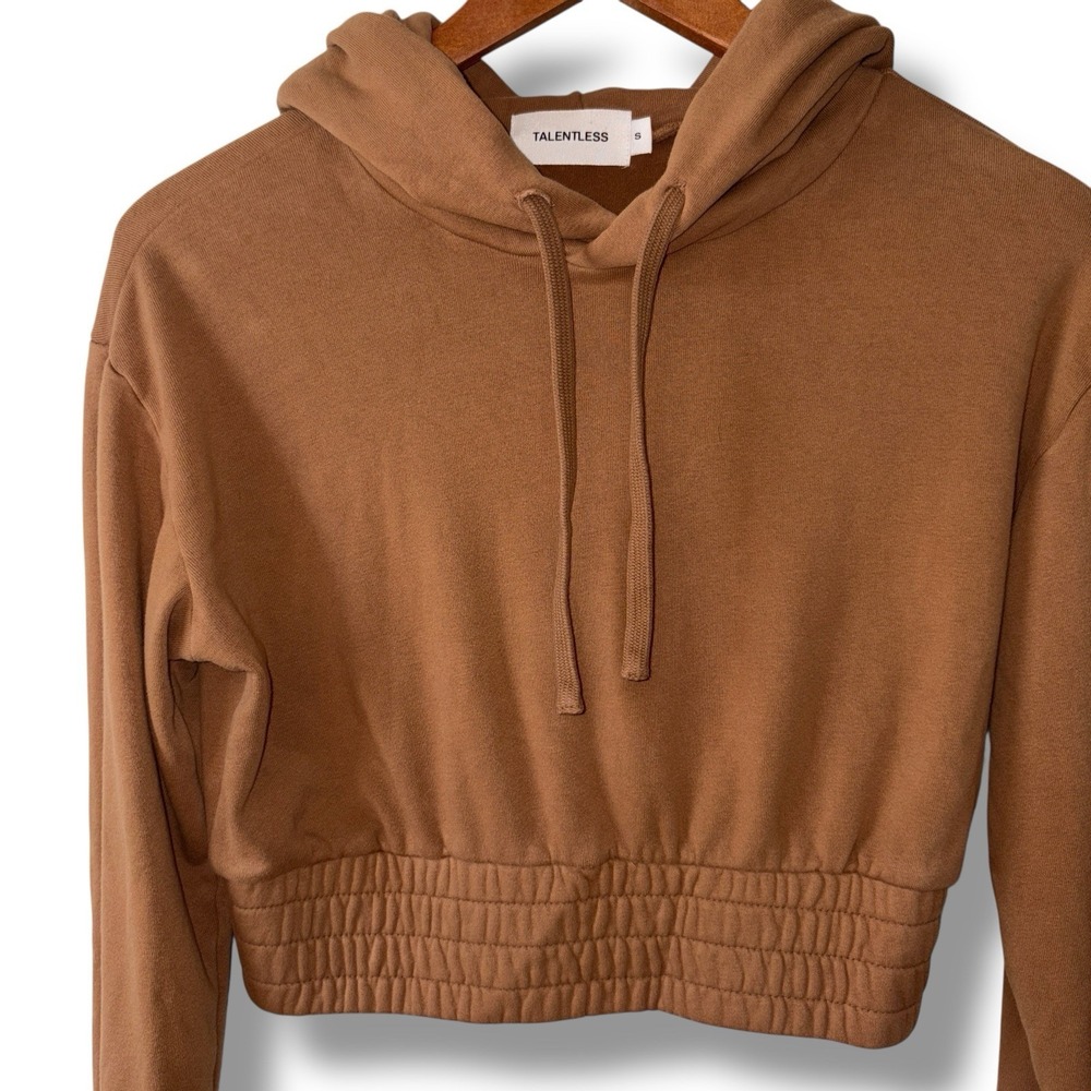 TALENTLESS Women's Toffee Tan Brown Cropped Boxing Hooded Sweatshirt Size Small